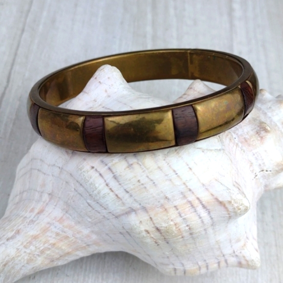 Brassy Boho Wood & Gold Tone-Bead Smooth Puka-Style Spiral Bangle Bracelet Combo - Picture 7 of 12